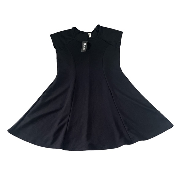 24Seven Comfort Apparel Maternity Dress with Keyhole Neck Black Size XL - Picture 6 of 7